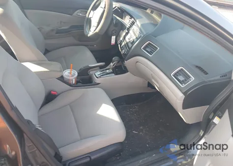 2013 Honda Civic Lx z USA, uszkodzony, nr VIN 2HGFB2F55DH557752